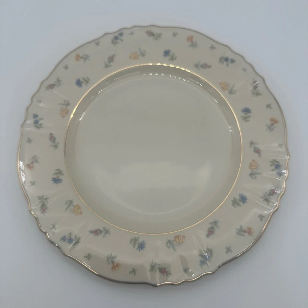 Syracuse China Suzanne Federal Shape Salad Plates Gold Rim Set of 4